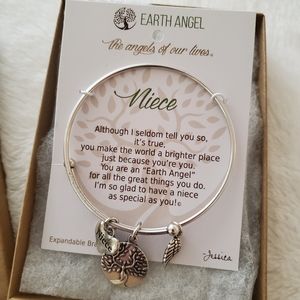 Expandable niece bracelet